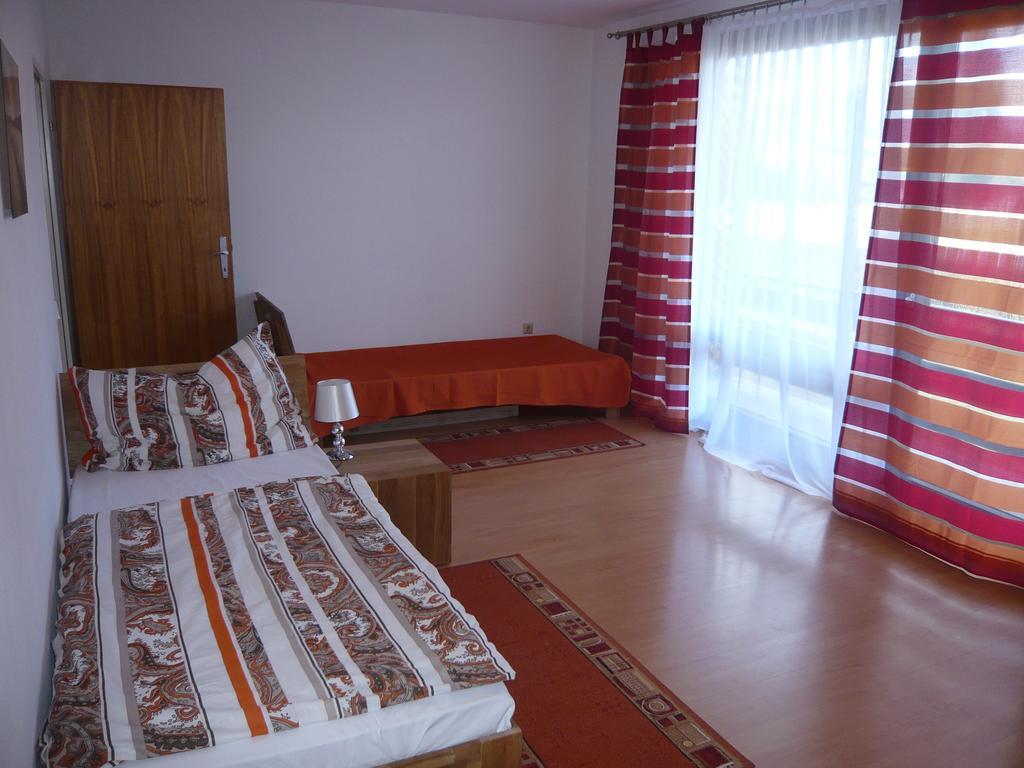 Paul's Apartament *